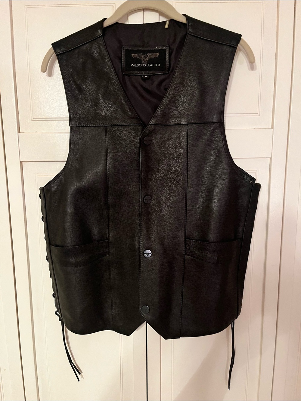 Wilsons Leather Men's Black Leather Snap-Front Vest